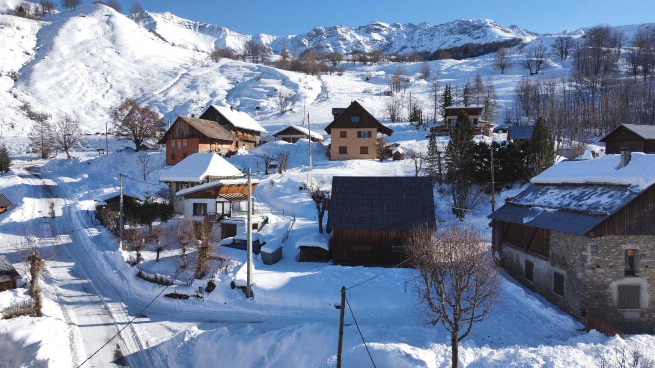 Authentique Grange Savoyarde Villa Albiez-Montrond Dış mekan fotoğraf